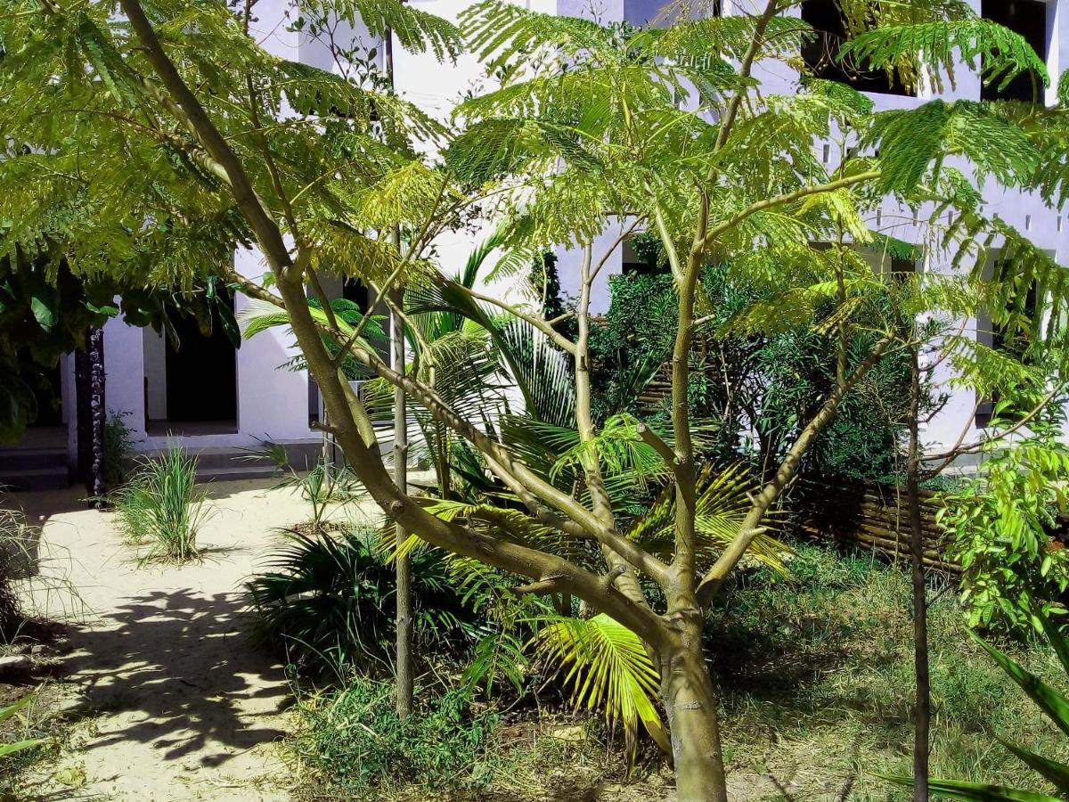 Cytyz Appart Hotel Mahajanga Exterior photo