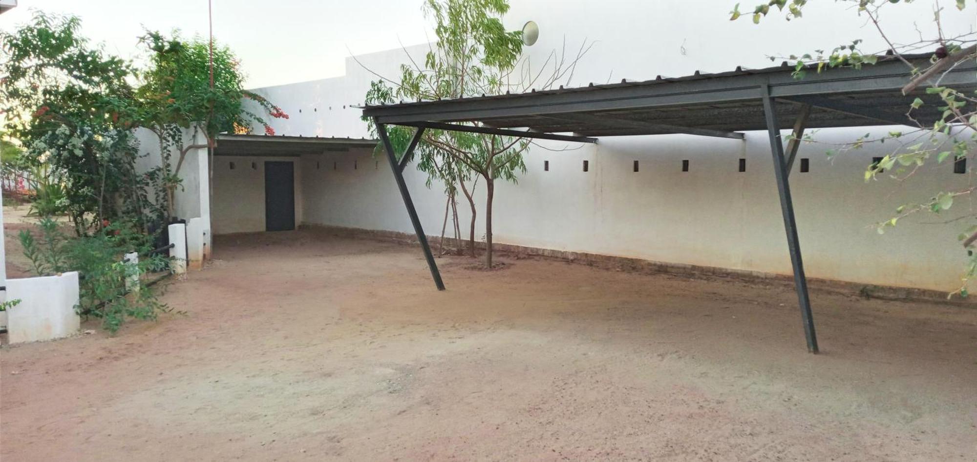 Cytyz Appart Hotel Mahajanga Exterior photo